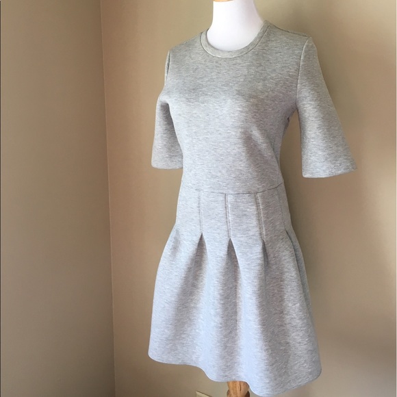 GAP Scuba Fit & Flare dress - Picture 3 of 5